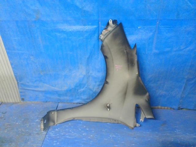 [FENDER RH]MAZDA PREMACY CWFFW PE-VPS AT 2WD #0BD3253178124