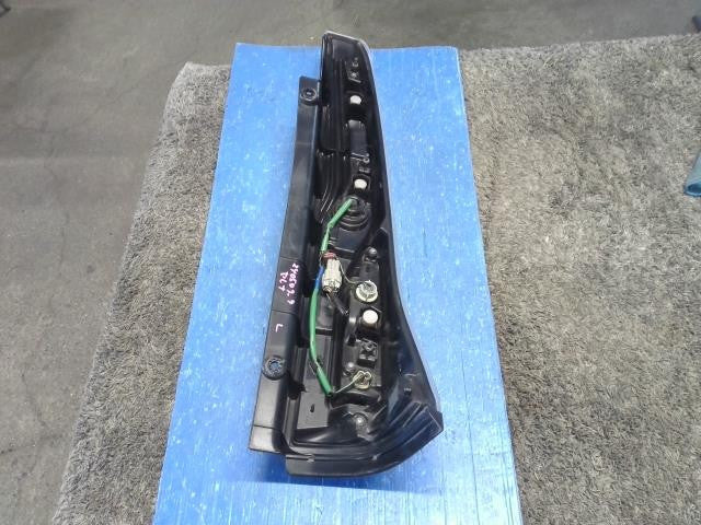 [TAIL LAMP LH]NISSAN SERENA HFC26 MR20DD AT 2WD #0BD3253178296