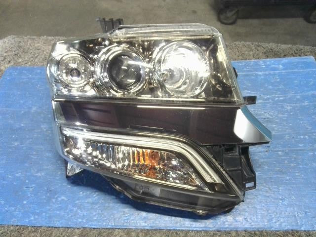 [HEADLIGHT ASSY RH]HONDA N BOX JF1 S07A AT 2WD #0BD3253181631