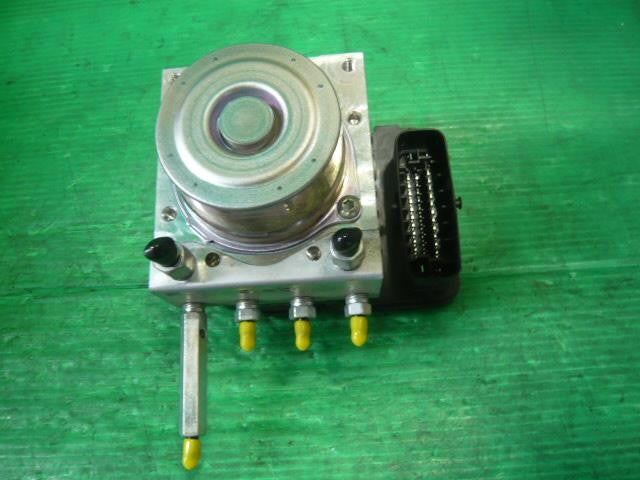 [ABS ACTUATOR]TOYOTA ROOMY M900A 1KR-FE AT 2WD #0EV3253000683