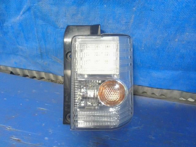 [TAIL LAMP RH]DAIHATSU MOVE CONTE L575S KF AT 2WD #0BD3253172961