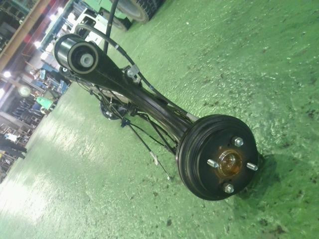 [R AXLE BEAM ASSY]SUZUKI ALTO HA37S R06A AT 2WD #0BD3253173021