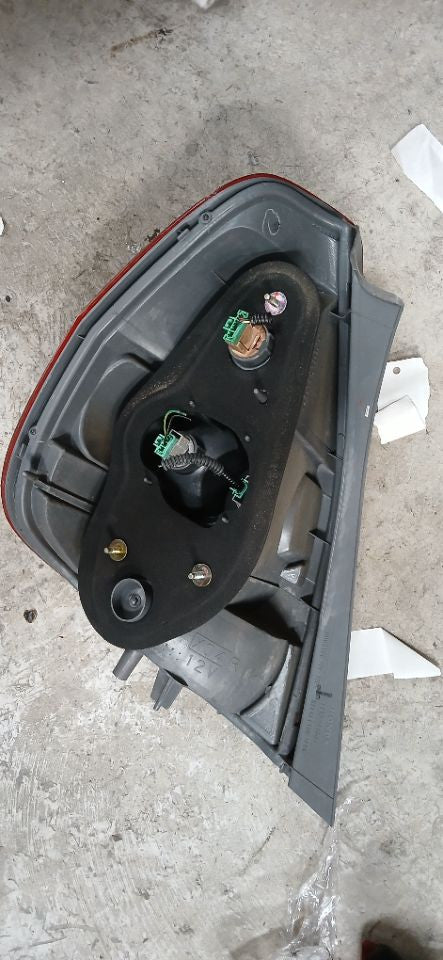 [TAIL LAMP RH]HONDA FIT GD4 2003 L15A FF AT 4WD #0003243634007