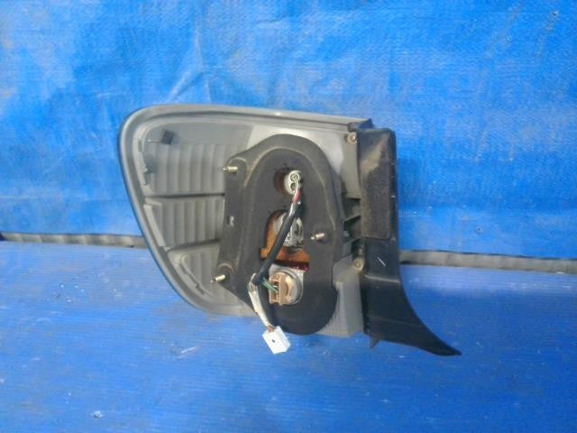 [TAIL LAMP RH]TOYOTA BREVIS JCG10 1JZ-FSE AT 2WD #0BD3253178135