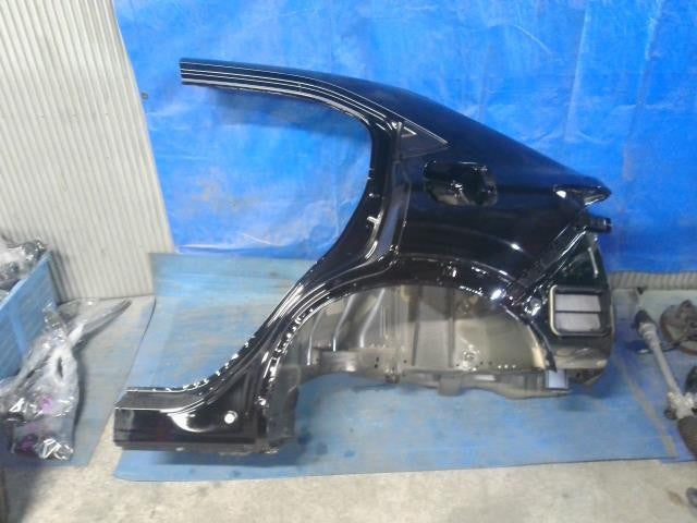 [Cab/body parts]HONDA VEZEL RV5 LEC AT 2WD #0BD3253171203