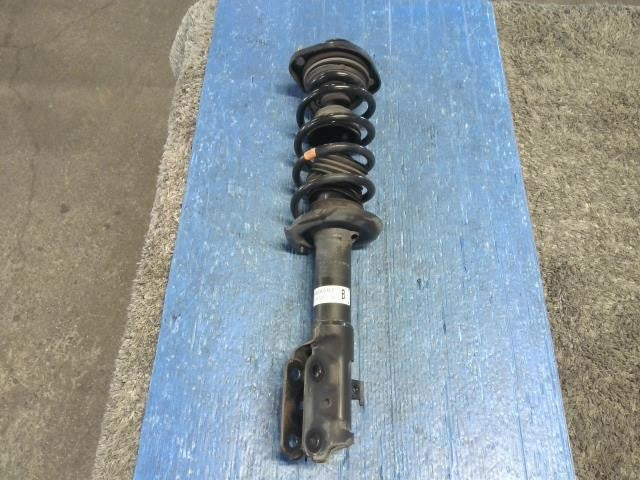 [F STRUT RH]NISSAN DAYZ ROOX B21A 3B20 AT 2WD #0BD3253182717