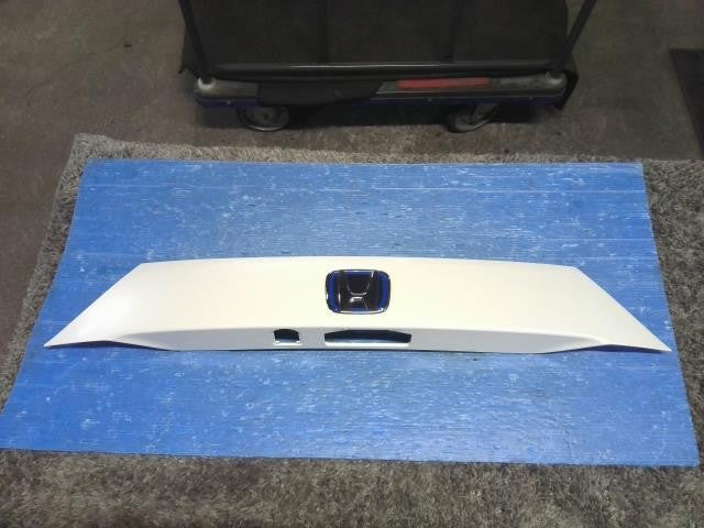 [R FINISHER PANEL]HONDA FIT GR3 LEB AT 2WD #0BD3253174516
