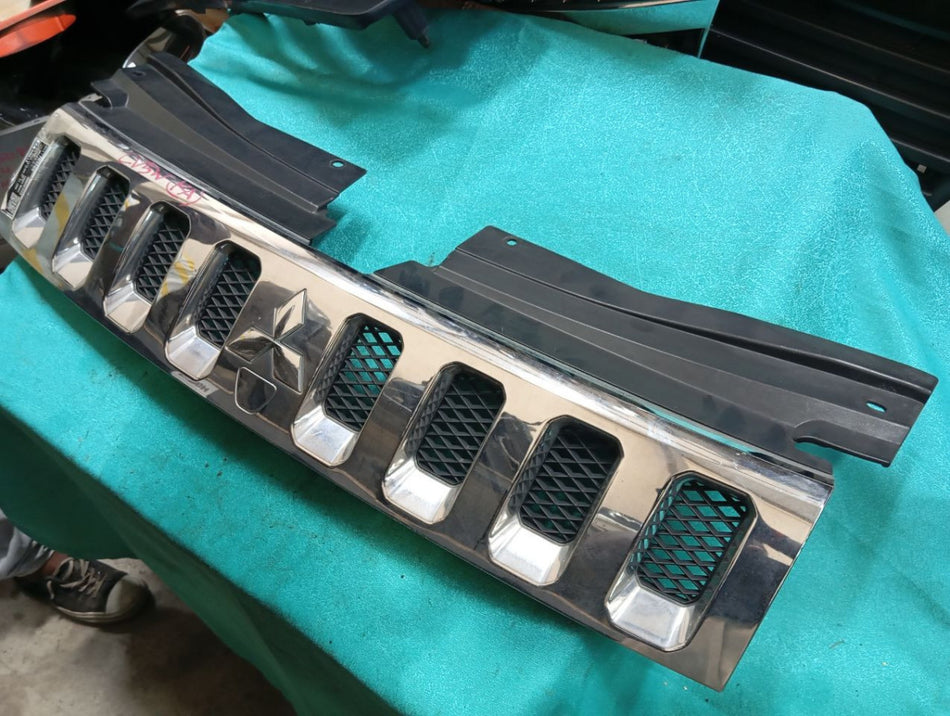 [GRILLE]MITSUBISHI DELICA_D:5 CV5W 2007 4B12 FF AT 4WD #0003247703265