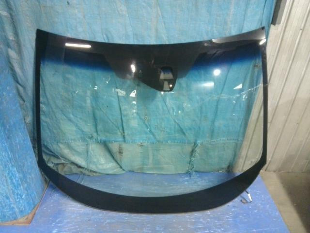 [F WINDOW GLASS]HONDA VEZEL RU3 LEB AT 2WD #0BD3253176707
