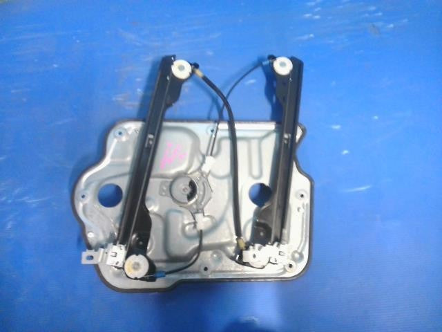 [F DOOR REGULATOR LH]NISSAN DUALIS KNJ10 MR20DE AT 4WD #0BD3253172570