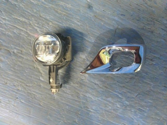 [FOG LAMP LH]DAIHATSU CAST LA250S KF AT 2WD #0BD3253174379