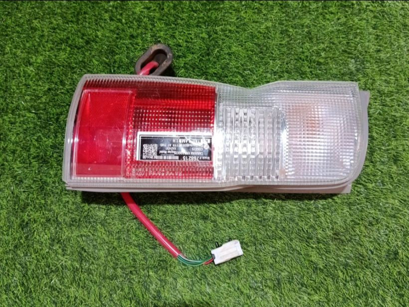 [TAIL LAMP LH]NISSAN CARAVAN VAN CQGE25 2003 KA24DE FR AT 2WD #000324A768215