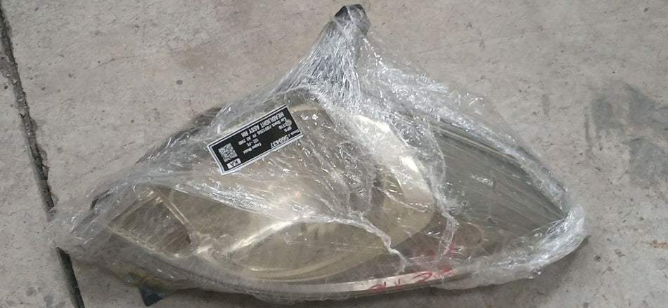 [HEADLIGHT ASSY RH]TOYOTA OPA ZCT10 2002 1ZZ-FE FF AT 2WD #000323C560437