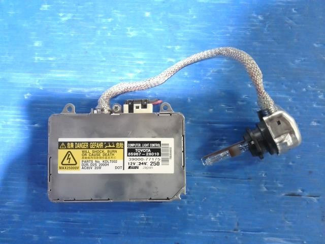 [Light control unit]TOYOTA SIENTA NCP81G 1NZ-FE AT 2WD #0BD3253177067