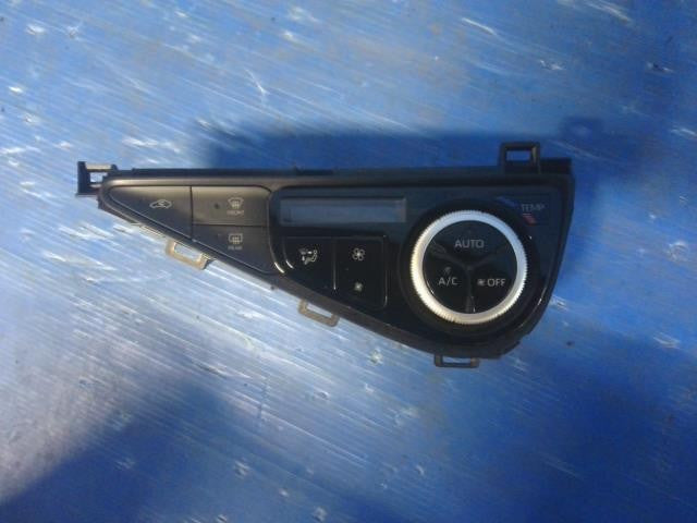 [AIR CONDITIONER PANEL]TOYOTA AQUA NHP10 1NZ-FXE AT 2WD #0BD3253177070