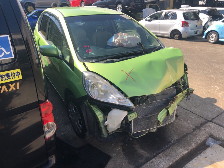 [TAIL LAMP LH]HONDA FIT HYBRID GP1 2010 LDA FF AT 2WD #000324A755738