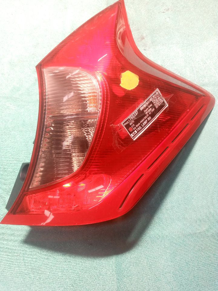 [TAIL LAMP RH]NISSAN NOTE E12 2014 HR12DDR FF AT 2WD #000324A765737