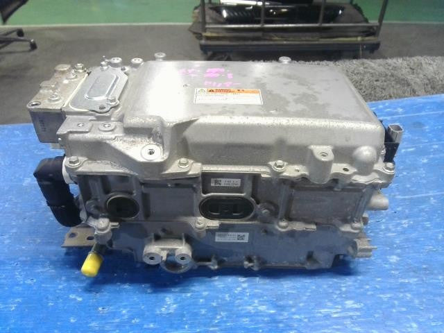 [INVERTER]TOYOTA HARRIER AVU65W   #0BD3253174732