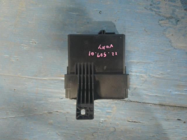 [A / C COMPUTER]TOYOTA VOXY ZRR80G 3ZR-FAE AT 2WD #0BD3253171246