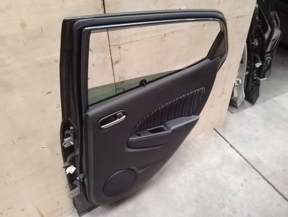 [R DOOR ASSY RH]MAZDA DEMIO DE3FS 2009 ZJ-VE FF AT 2WD #0003243611446