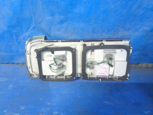[TAIL LAMP RH]NISSAN SEDRIC SEDAN Y31 VG20E AT 2WD #0BD3253178293