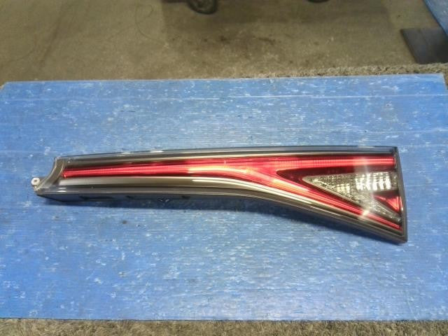 [Right finisher panel]TOYOTA SAI AZK10 2AZ-FXE AT 2WD #0BD3253178115