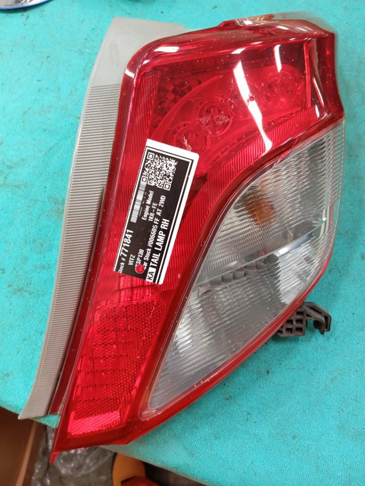 [TAIL LAMP RH]TOYOTA VITZ KSP130 2012 1KR-FE FF AT 2WD #000324A771841