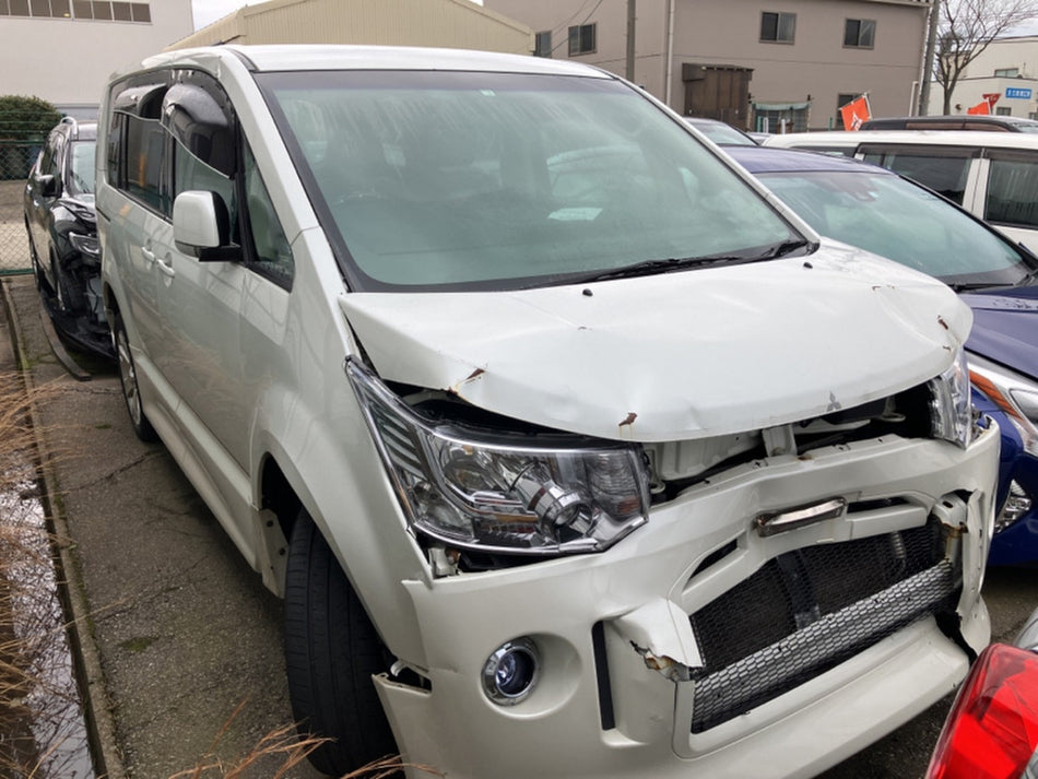[TAIL LAMP RH]MITSUBISHI DELICA_D:5 CV5W 2010 4B12 FF AT 4WD #0003242593862