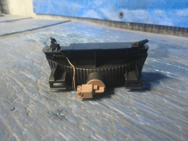 [High mount stop lamp]NISSAN CUBE BZ11 CR14DE AT 2WD #0BD3253174383