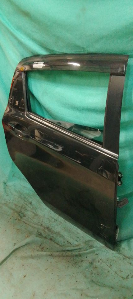 [R DOOR ASSY RH]TOYOTA VITZ NSP130 2011 1NR-FE FF AT 2WD #000324B776186