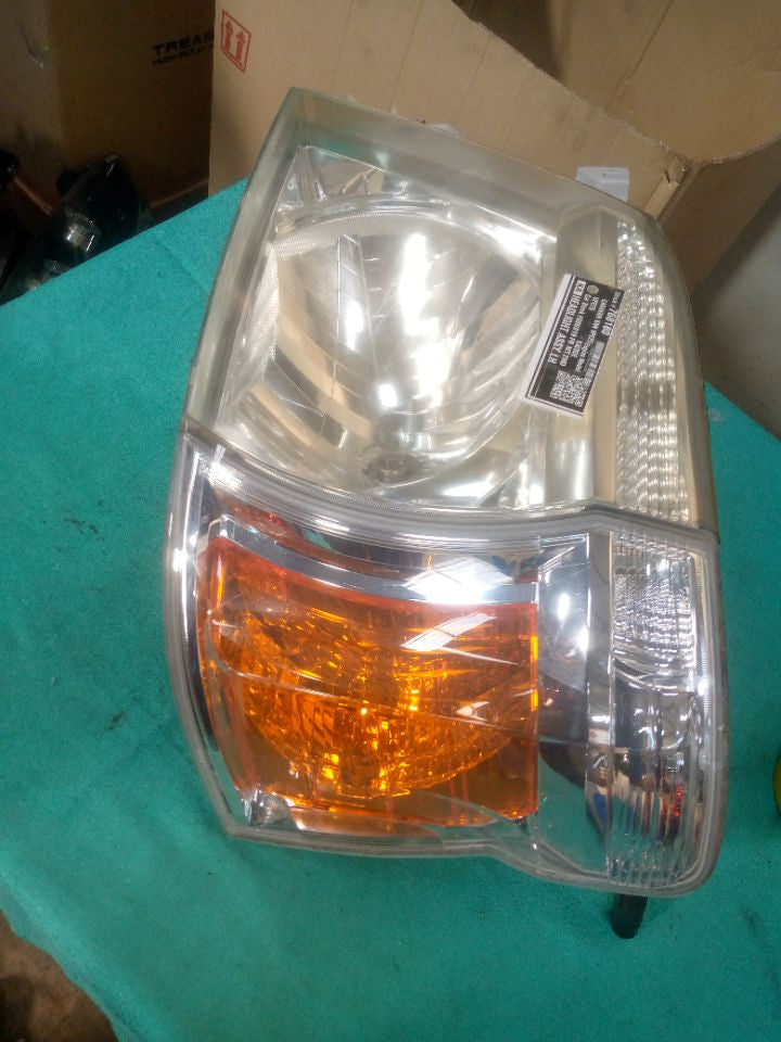 [HEADLIGHT ASSY RH]MITSUBISHI eKWagon B11W 3B20 FF AT 2WD #000324A755548