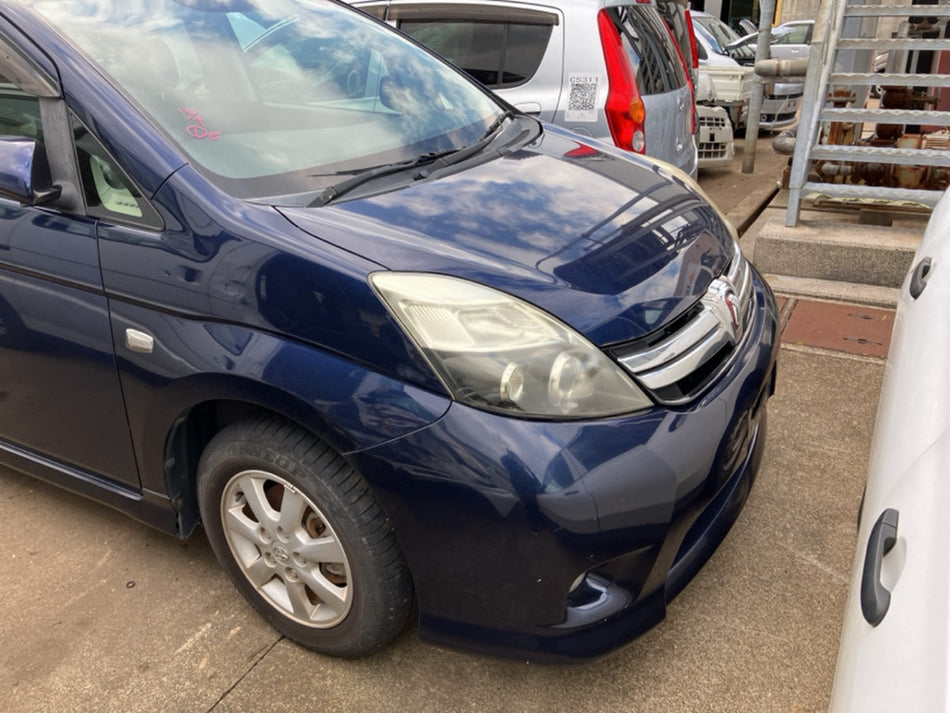 [NOSE CUT]TOYOTA ISIS ZGM10W 2012 2ZR-FAE FF AT 2WD #000324C797302