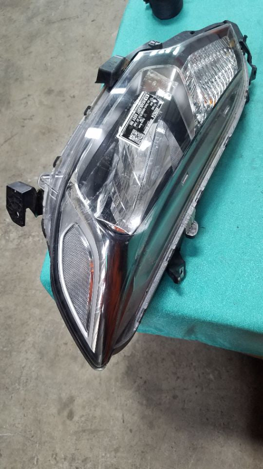 [HEADLIGHT ASSY RH]HONDA FIT GK3 2016 L13B FF AT 2WD #000324C802624